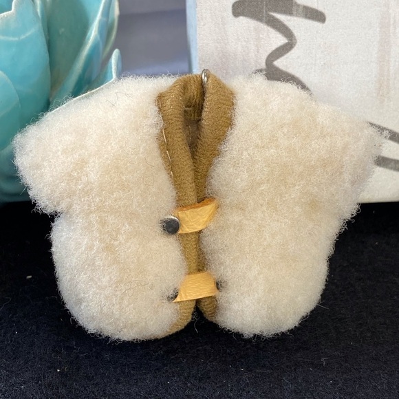 6 for$20♥️Real Sherpa/leather vintage coat keychain so cute - Picture 5 of 9